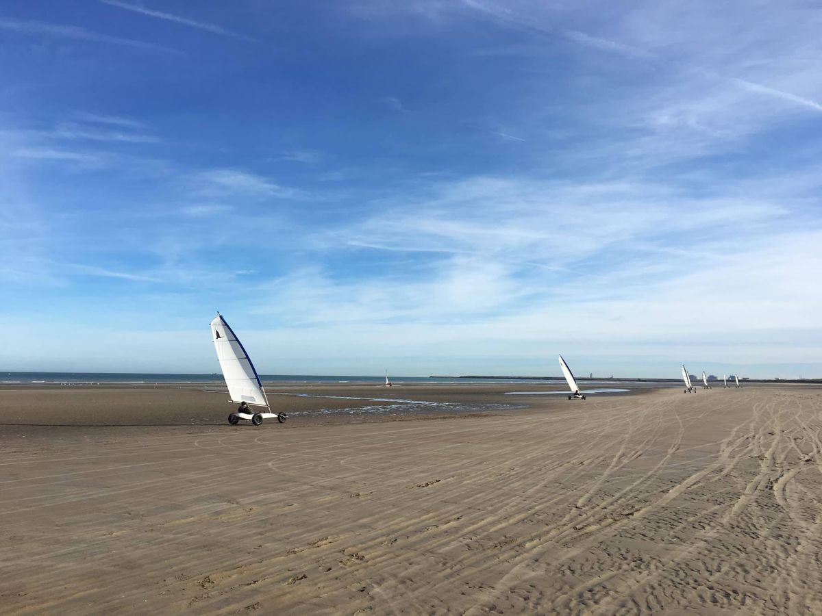Char à voile sur les plages des Hauts-de-France