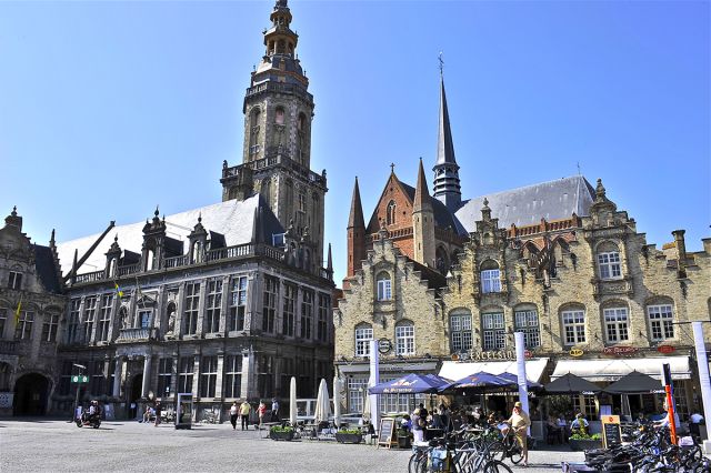 Veurne, Belgique à proximité de : Camping Polder et Vacances
