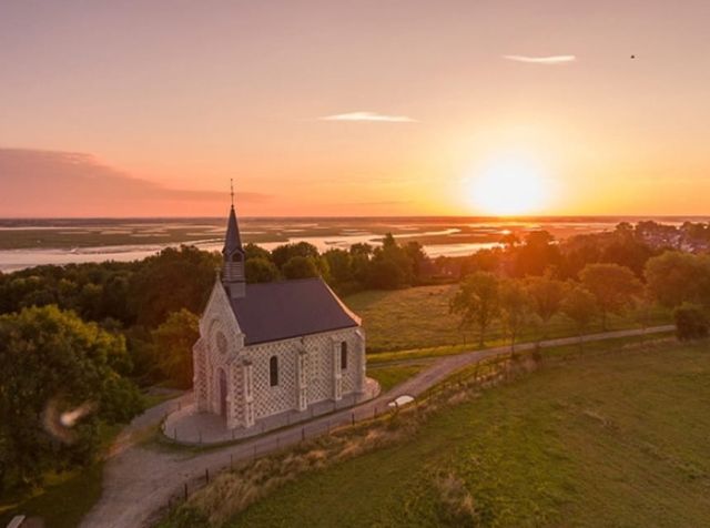 Chapelle des Marins proche de : Domaine de La Roselière
