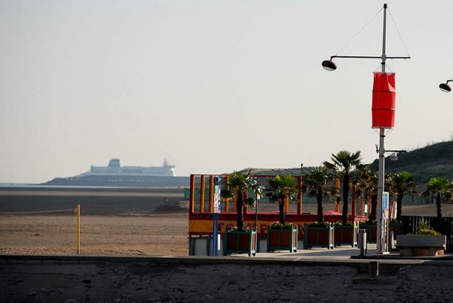 Grand-Fort-Philippe à proximité de : Camping de La Plage