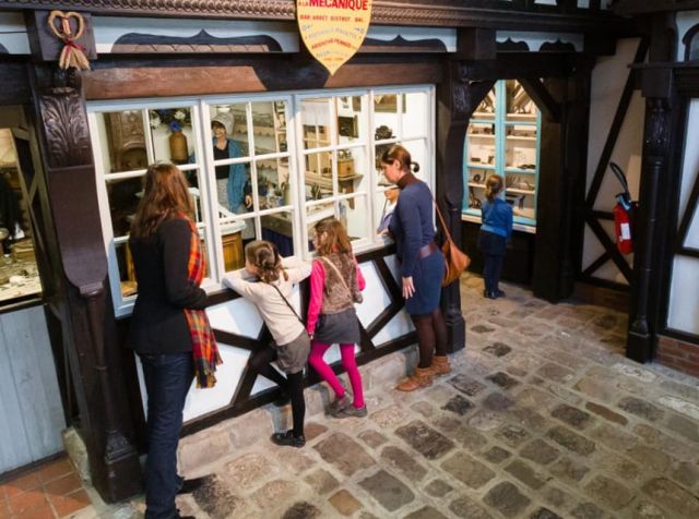 Musée Picarvie proche de : Domaine de La Roselière